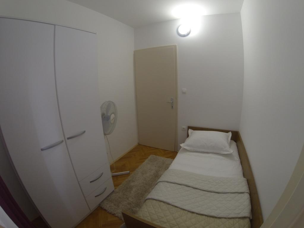 Apartment In Centre For 7 Split Oda fotoğraf