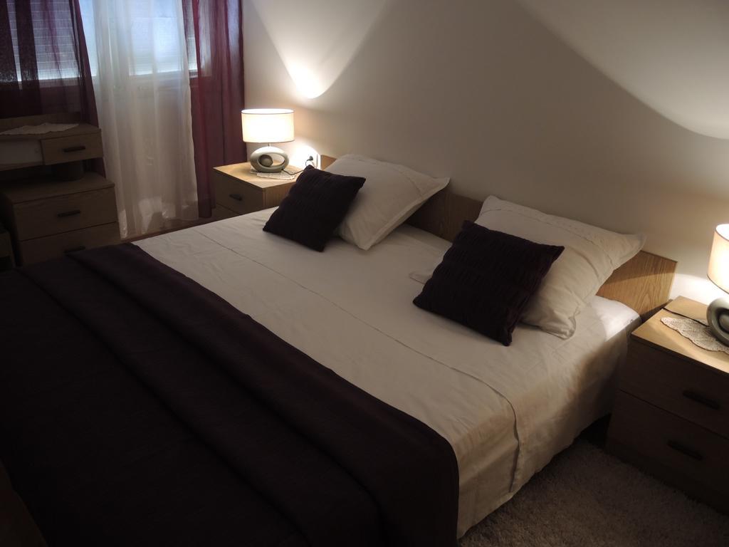 Apartment In Centre For 7 Split Oda fotoğraf
